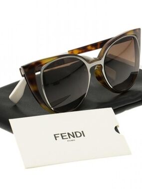 Fendi Cat-Eye Tortoiseshell Sunglasses with Dark Lenses FF0136 NEW